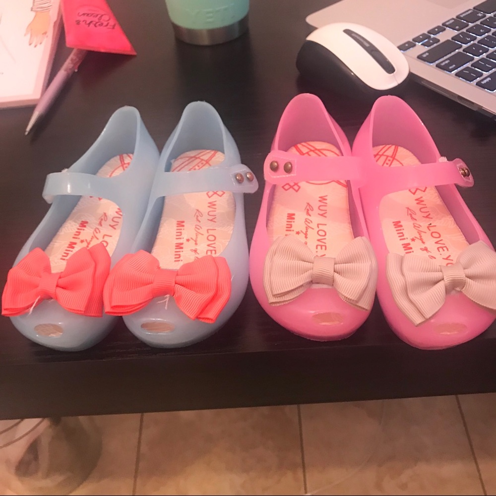 Girls rubber LED lights shoes color blue only